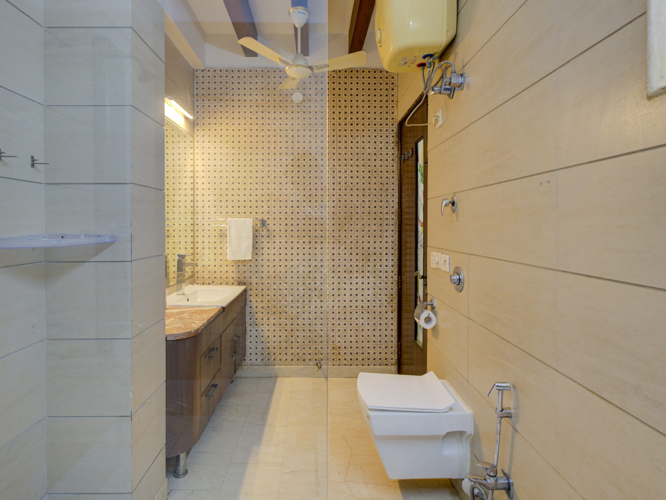 DSC04295_6_7Interior 2 copy