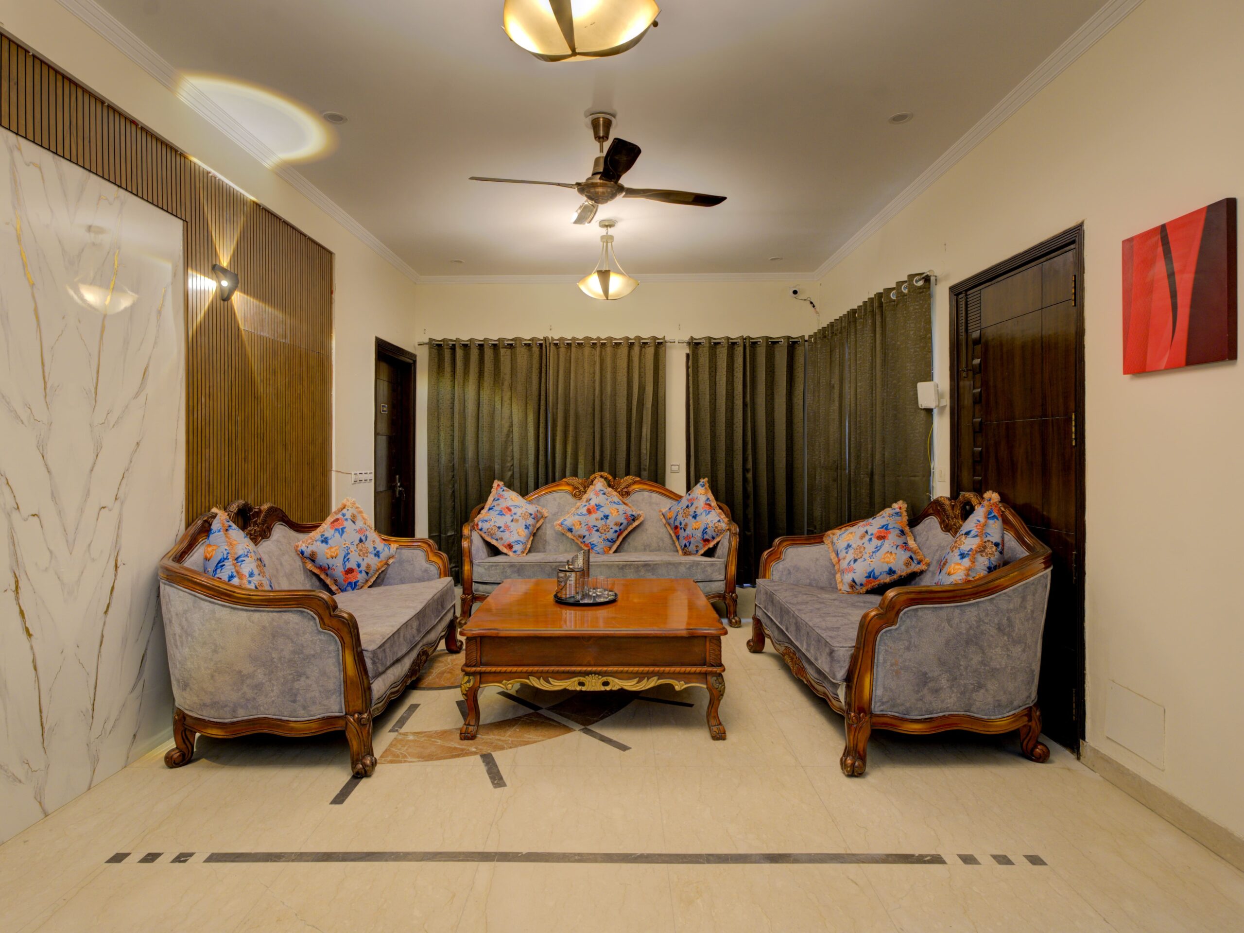 DSC04301_2_3Interior 2 copy